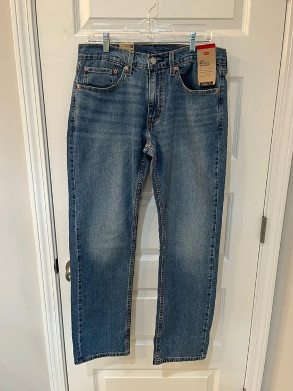 NWT!! Levi’s 559 Relaxed Straight Fit Men’s Jeans Medium Wash Size 31x32 Zip Fly